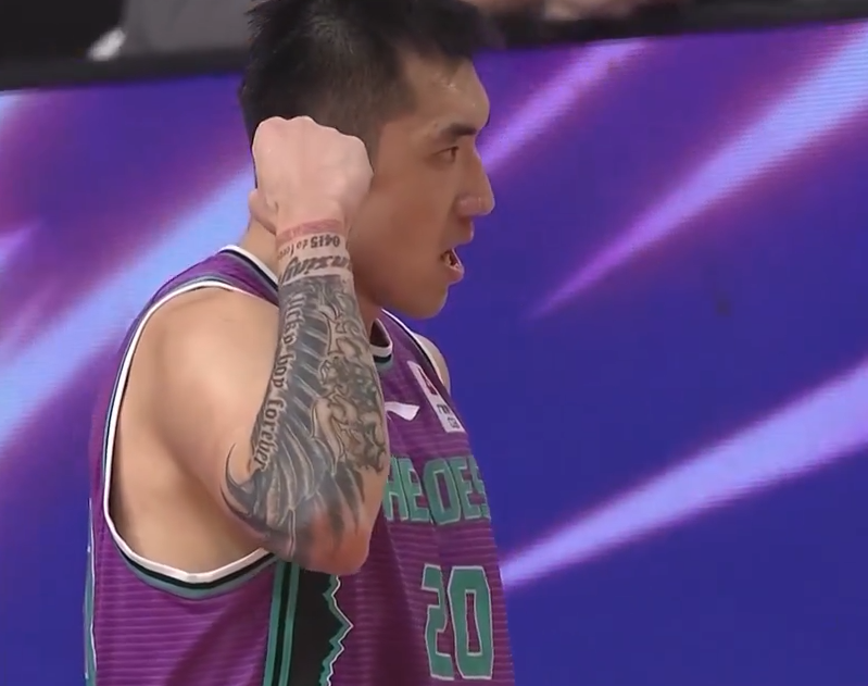 广东队险胜灰熊，陶汉林点燃赛场