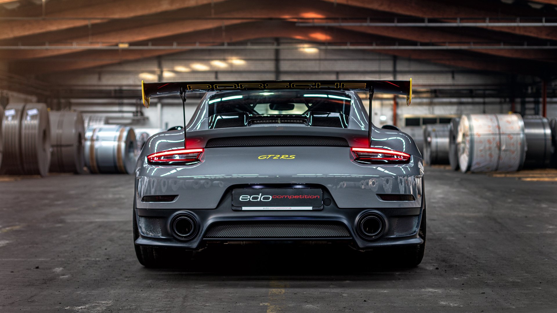 一场超现实对决，当勒沃库森的精密机器冲垮南非天赋，迪亚斯如何成为改写规则的关键先生