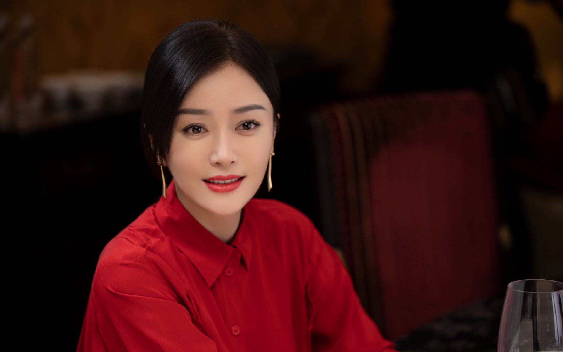 很有想象力。把亚洲巨星孙兴慜放入一场与东亚球队无关的比赛,这本身就包含了唯一性的戏剧张力。关键在于为这种穿越找到一个合理的、令人信服的逻辑锚点
